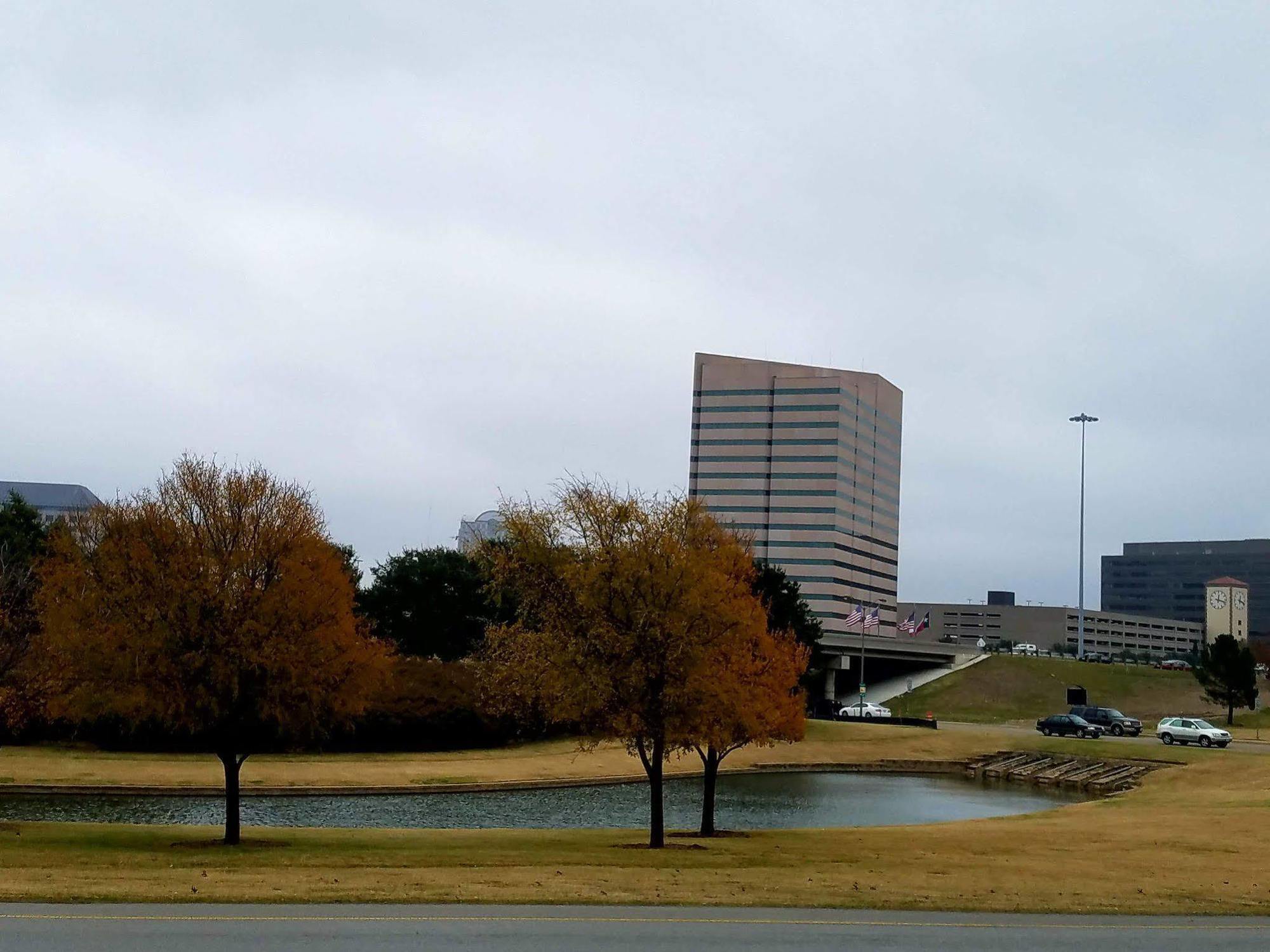 Holiday Inn Irving Las Colinas By Ihg Exteriör bild