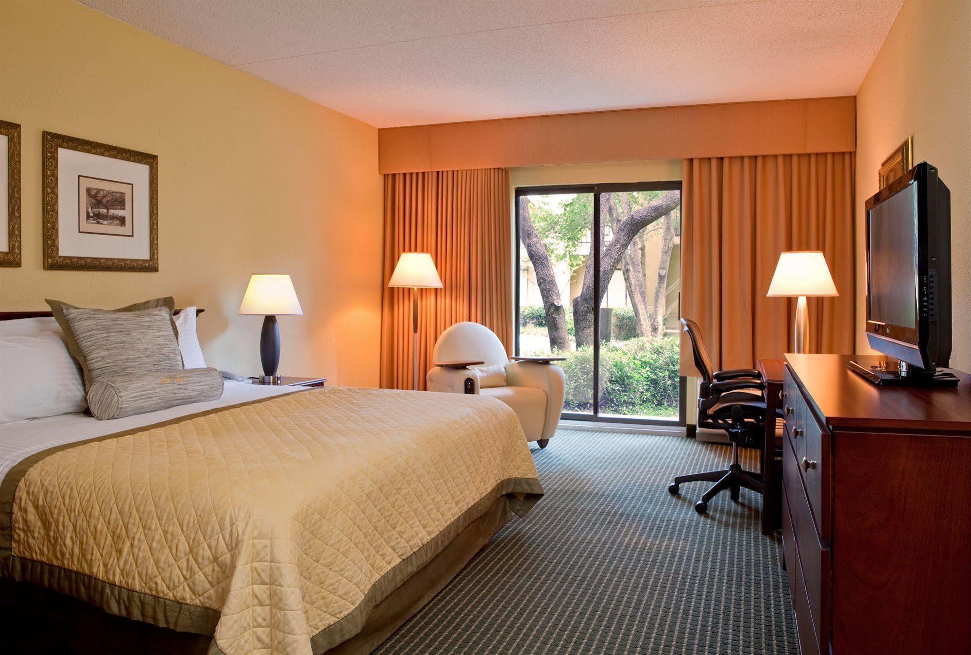 Holiday Inn Irving Las Colinas By Ihg Exteriör bild